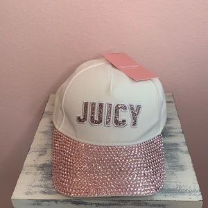 NWT White/Pink Glitter Juicy Couture Hat w Pink Rhinestones. 💎💎💎🔥